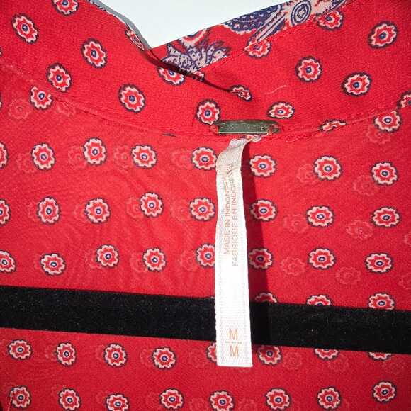 Free People Red Semi-Sheer Bohemian Print Blouse M Paisley Festival Bandana - Picture 8 of 9